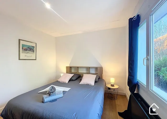 La Diniere - Calme - Jardin - 15mn Du Futuroscope Сasa de vacaciones *