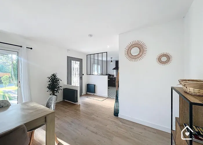 La Diniere - Calme - Jardin - 15mn Du Futuroscope Сasa de vacaciones Buxerolles