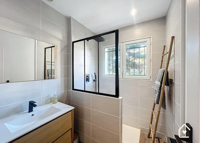 別荘 La Diniere - Calme - Jardin - 15mn Du Futuroscope Buxerolles