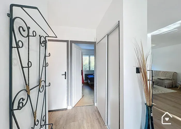 La Diniere - Calme - Jardin - 15mn Du Futuroscope Сasa de vacaciones