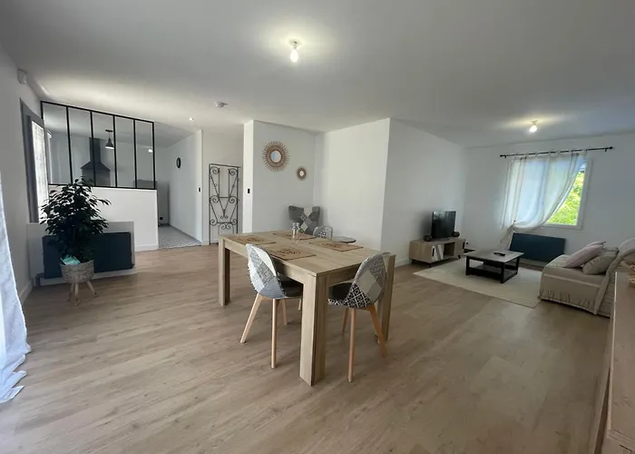 La Diniere - Calme - Jardin - 15mn Du Futuroscope *