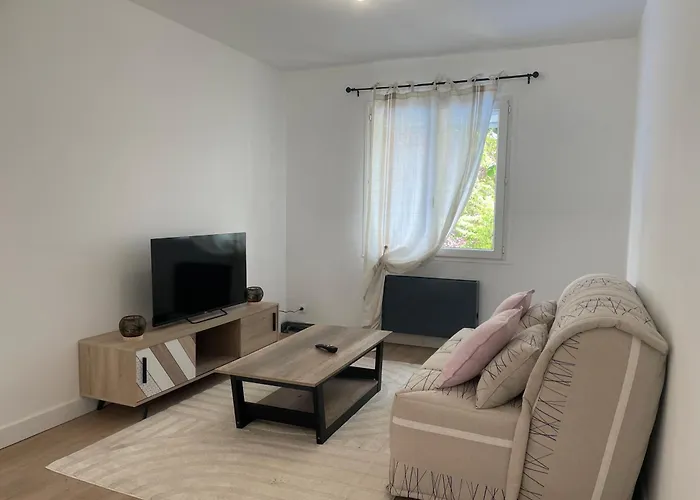 La Diniere - Calme - Jardin - 15mn Du Futuroscope * Buxerolles